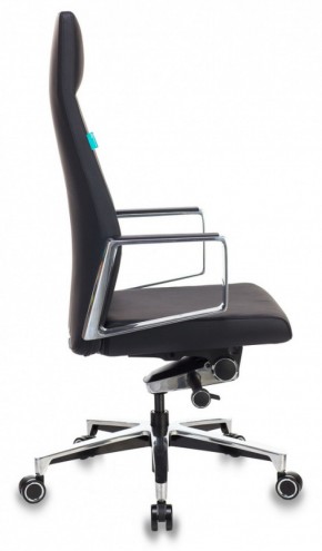Кресло руководителя Бюрократ _JONS/BLACK черный в Урае - uray.mebel-74.com | фото