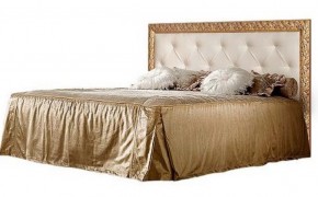 Кровать 2-х спальная (1,4 м) Тиффани штрих-лак/золото с мягким изголовьем (ТФКР140-2) в Урае - uray.mebel-74.com | фото