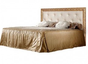 Кровать 2-х спальная (1,6 м) Тиффани штрих-лак/золото  с мягким изголовьем (ТФКР-2) в Урае - uray.mebel-74.com | фото